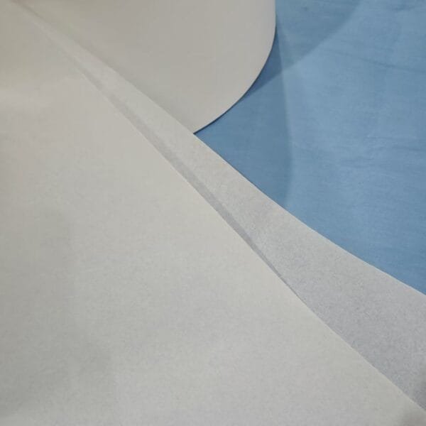 Premium Lint-Free Cleaning Rolls - Image 2
